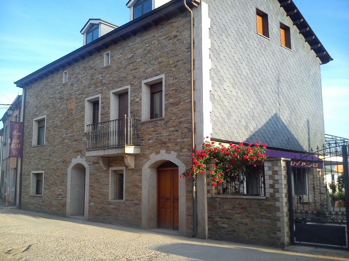 Albergue San Blas Ponferrada Exterior foto